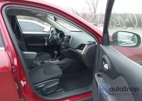 2017 Jeep Cherokee Latitude Fwd из США, поврежденный, VIN 1C4PJLCS1HW502454